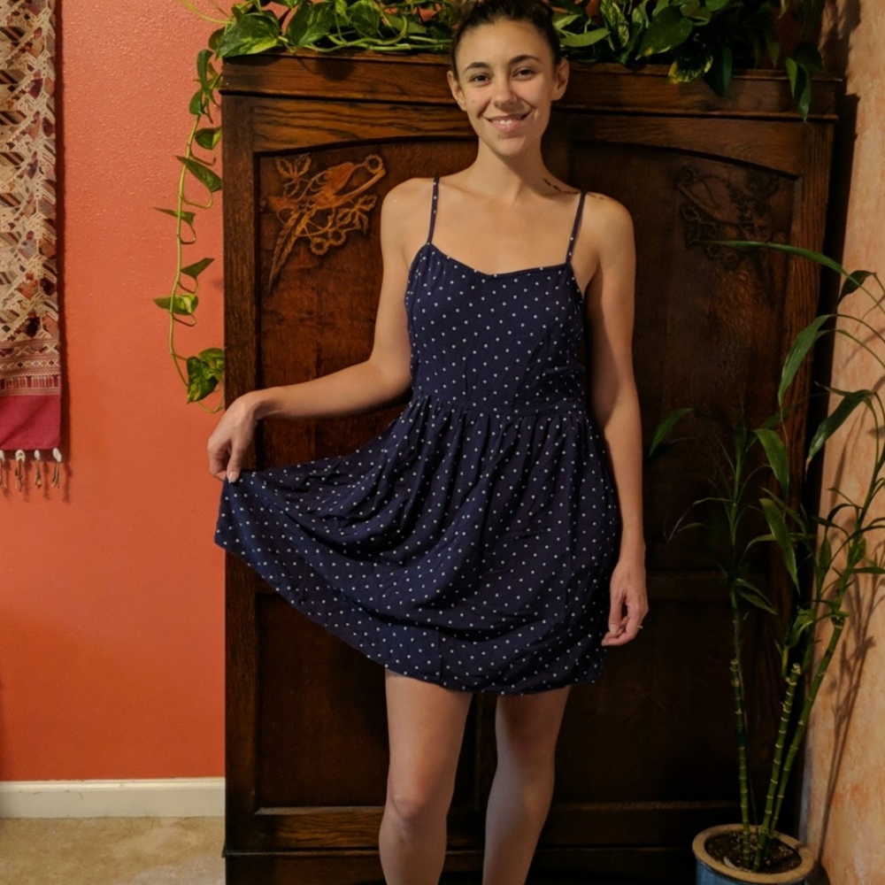 Sundress - Picture 2 of 8